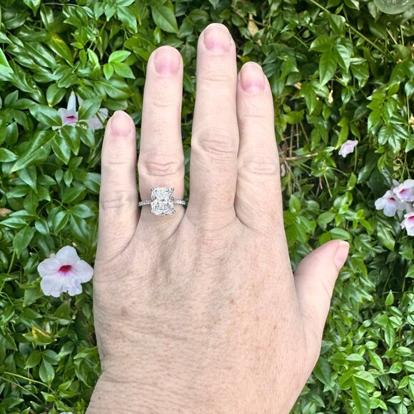 NEW 14k White Gold 4 Carat Moisssanite Ring, size 6.5 - Picture 2 of 12